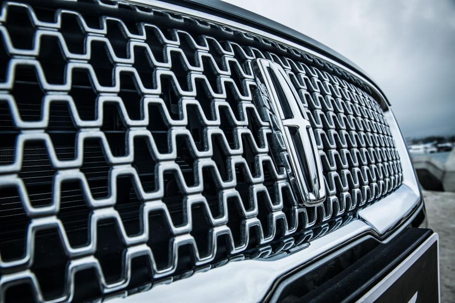 Детали экстерьера Lincoln MKZ H 2017 года  (CN) (фото 22 из 40)